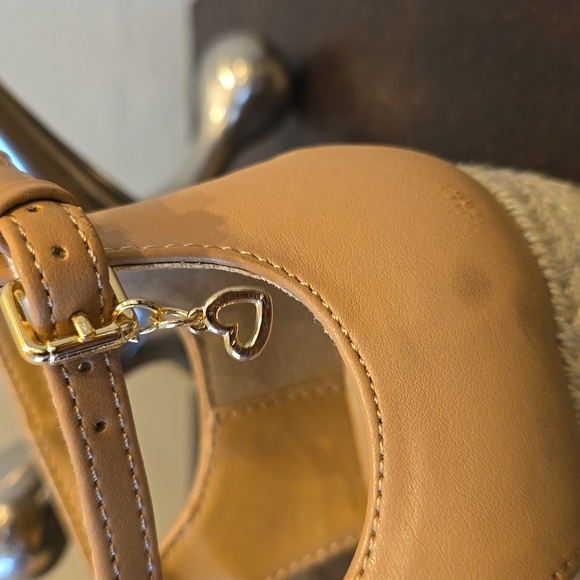 NEW GUESS CADEY ESPADRILLES FLATS - Picture 2 of 9